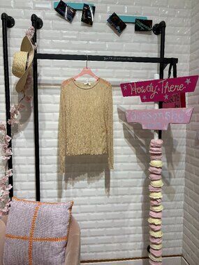 Lace Textured Long Sleeve Top- C5030